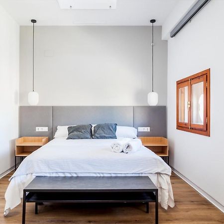 Puerto Beach Suites Valencia Ngoại thất bức ảnh