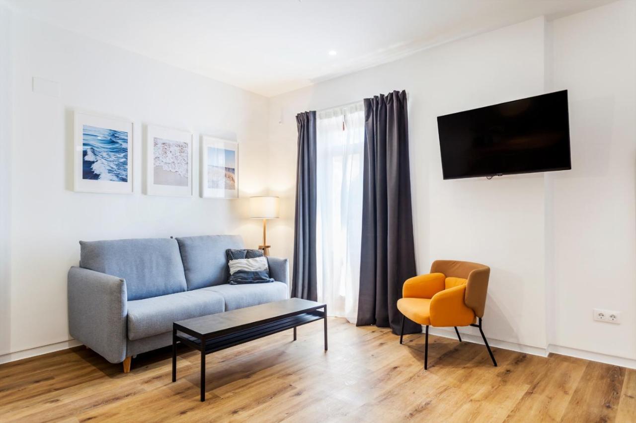 Puerto Beach Suites Valencia Ngoại thất bức ảnh