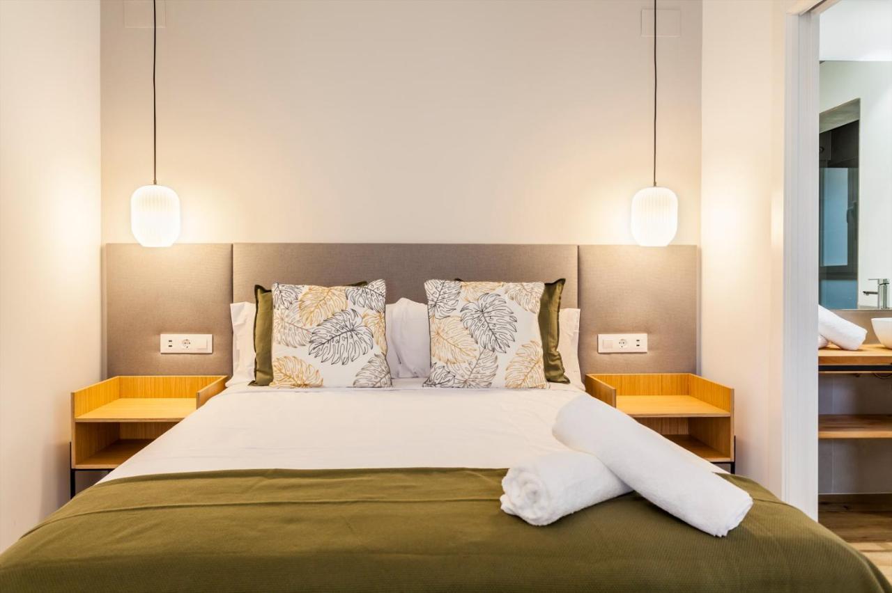 Puerto Beach Suites Valencia Ngoại thất bức ảnh