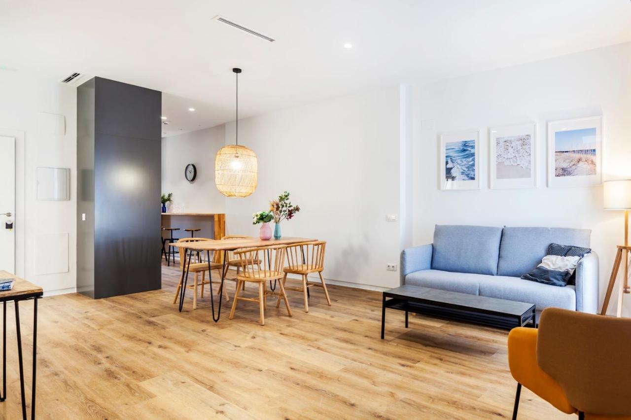 Puerto Beach Suites Valencia Ngoại thất bức ảnh