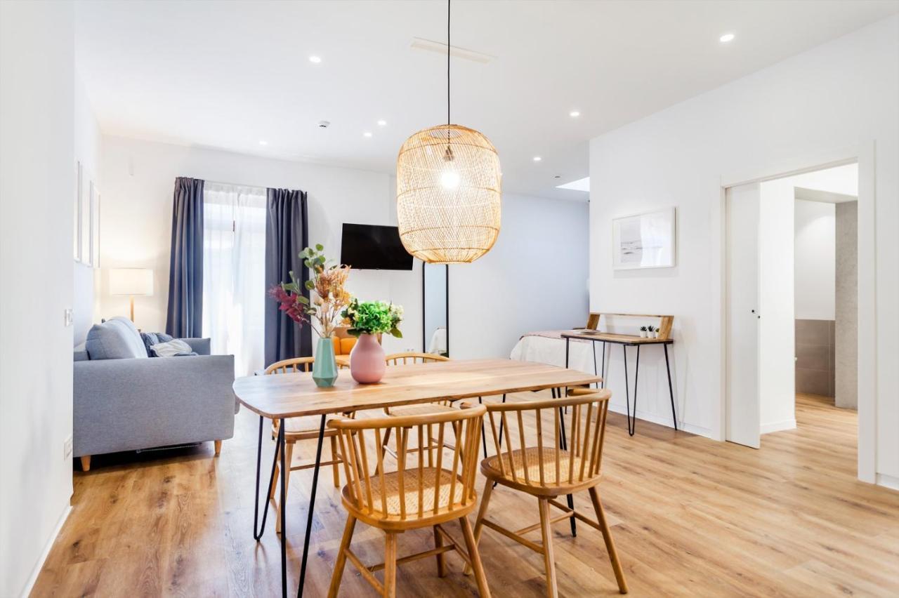 Puerto Beach Suites Valencia Ngoại thất bức ảnh