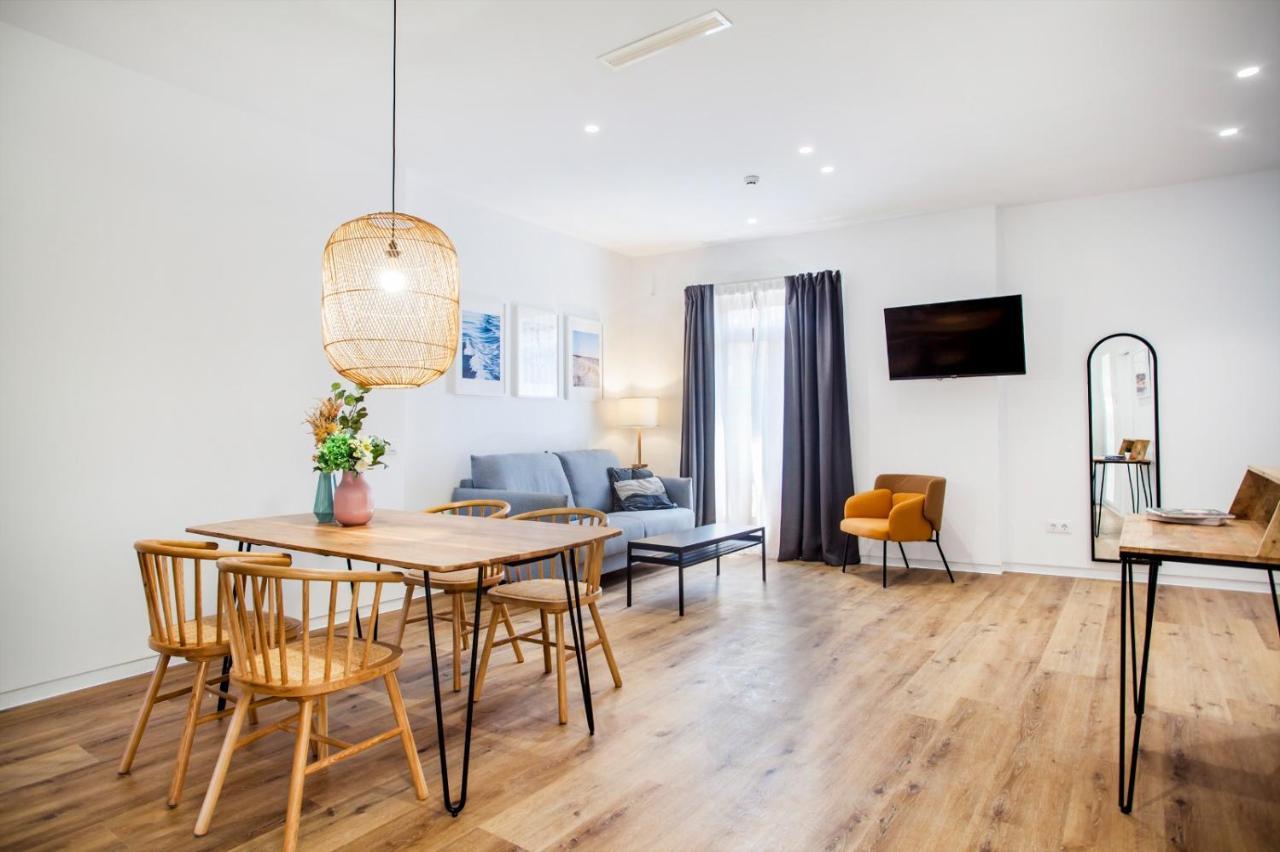 Puerto Beach Suites Valencia Ngoại thất bức ảnh