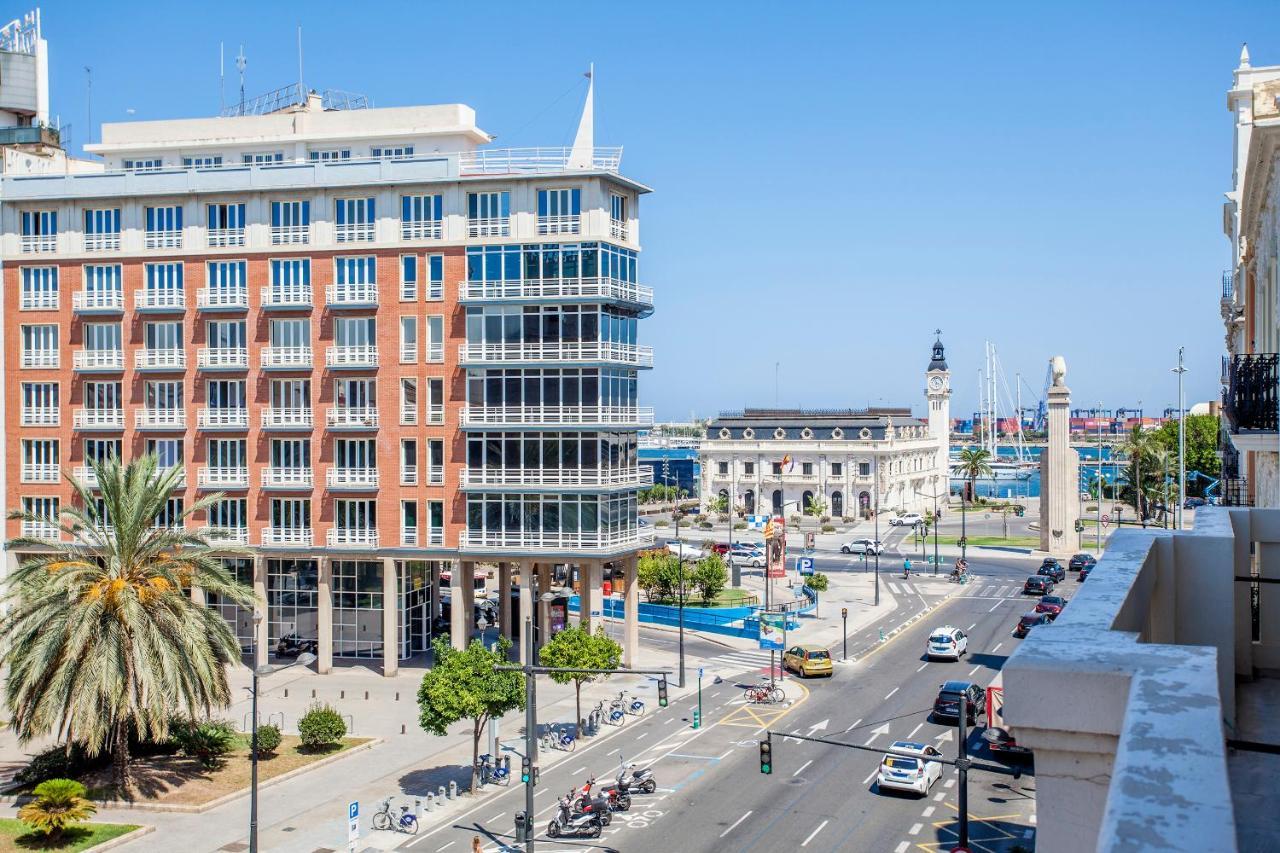 Puerto Beach Suites Valencia Ngoại thất bức ảnh