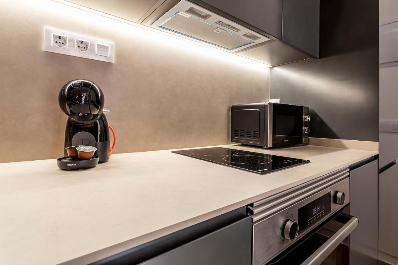Puerto Beach Suites Valencia Ngoại thất bức ảnh