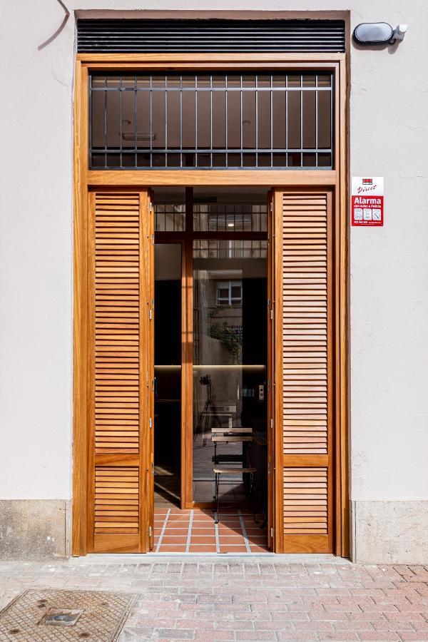Puerto Beach Suites Valencia Ngoại thất bức ảnh