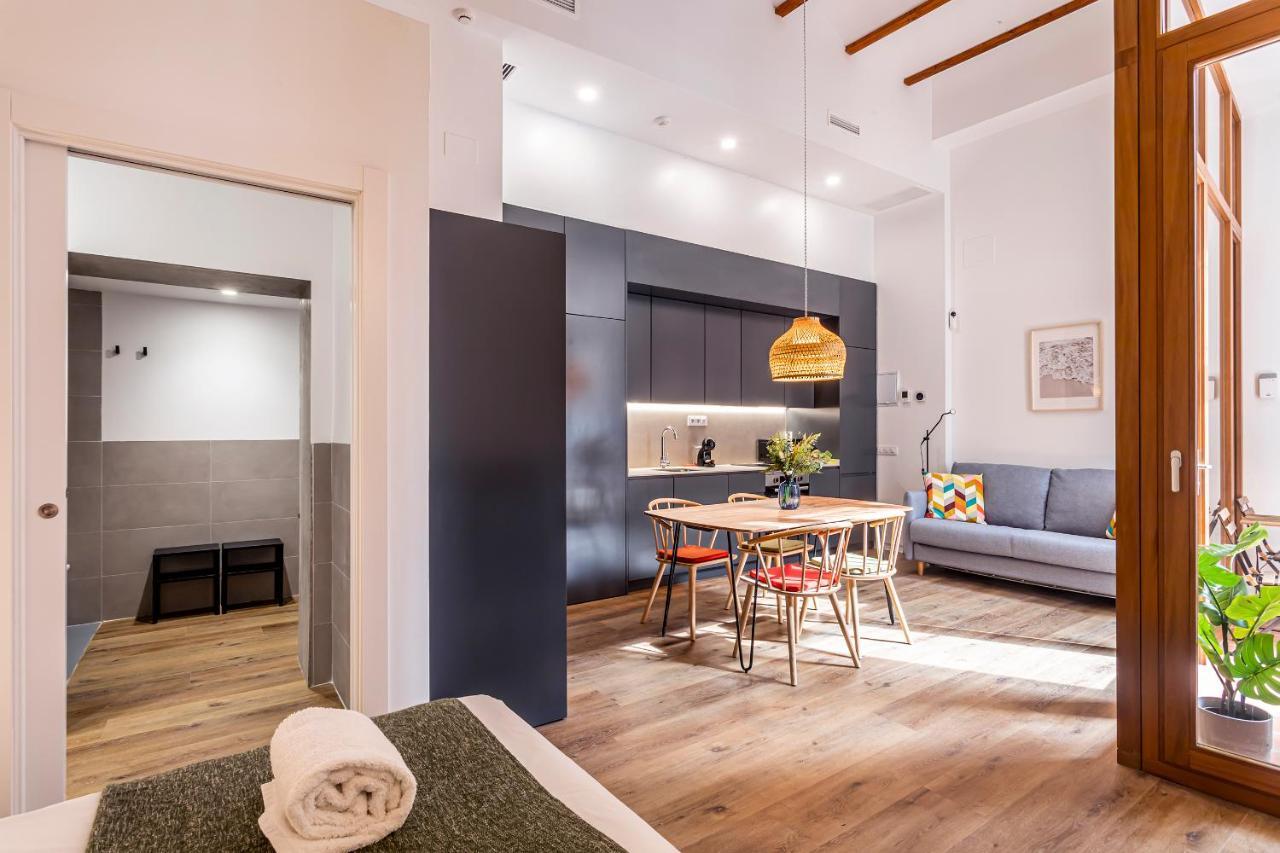 Puerto Beach Suites Valencia Ngoại thất bức ảnh